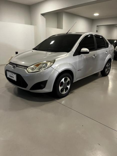 FORD Fiesta Sedan 1.6 4P ROCAM FLEX, Foto 3