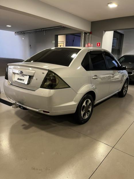 FORD Fiesta Sedan 1.6 4P ROCAM FLEX, Foto 4