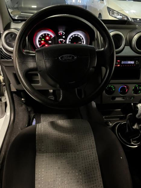 FORD Fiesta Sedan 1.6 4P ROCAM FLEX, Foto 12