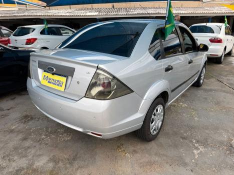 FORD Fiesta Sedan 1.6 4P ROCAM FLEX, Foto 4