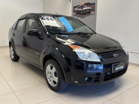 FORD Fiesta Sedan 1.6 4P FLEX, Foto 1