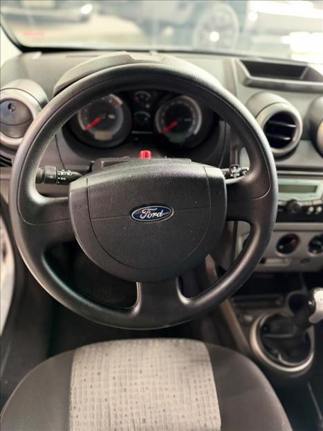 FORD Fiesta Sedan 1.6 4P FLEX, Foto 8