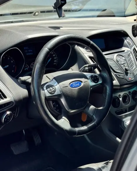 FORD Focus Hatch 1.6 16V 4P FLEX SE POWERSHIFT AUTOMTICO, Foto 8