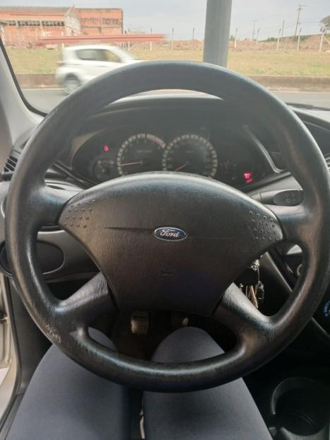 FORD Focus Hatch 1.6 16V 4P FLEX S, Foto 13