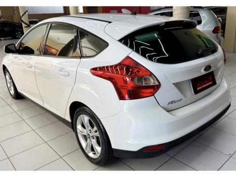 FORD Focus Hatch 1.6 4P, Foto 8