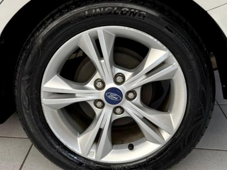 FORD Focus Hatch 1.6 4P, Foto 14