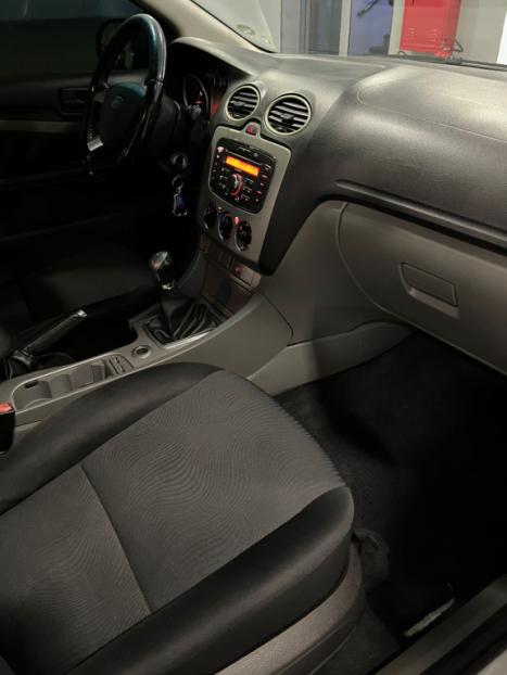 FORD Focus Hatch 1.6 4P FLEX GL, Foto 15