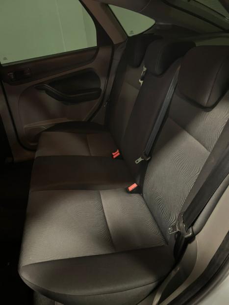 FORD Focus Hatch 1.6 4P FLEX GL, Foto 17