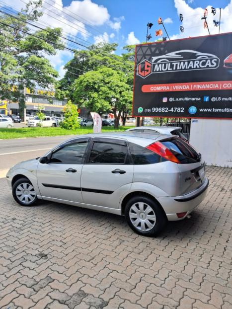 FORD Focus Hatch 1.6 4P FLEX GL, Foto 8