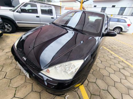 FORD Focus Hatch 1.6 4P FLEX GL, Foto 2