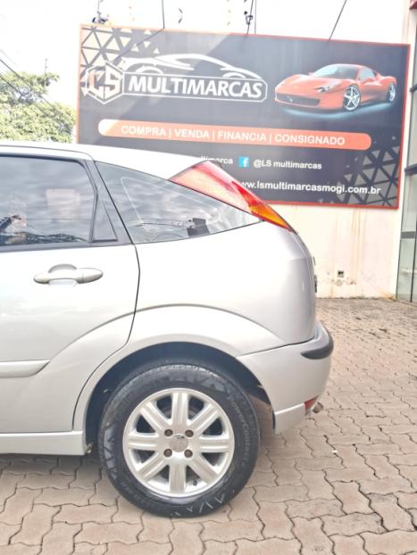 FORD Focus Hatch 1.6 16V 4P FLEX GL, Foto 2