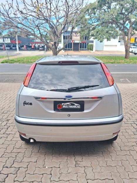 FORD Focus Hatch 1.6 16V 4P FLEX GL, Foto 8