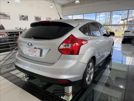 FORD Focus Hatch 1.6 16V 4P SE FLEX, Foto 4