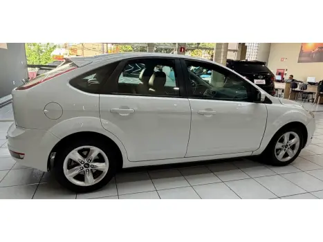 FORD Focus Hatch 1.6 4P GLX, Foto 5