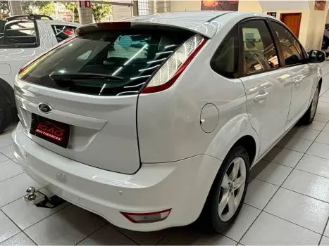 FORD Focus Hatch 1.6 4P GLX, Foto 6