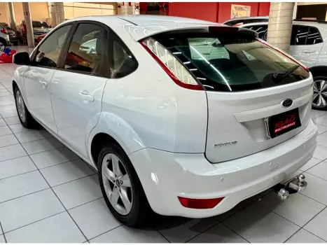 FORD Focus Hatch 1.6 4P GLX, Foto 8