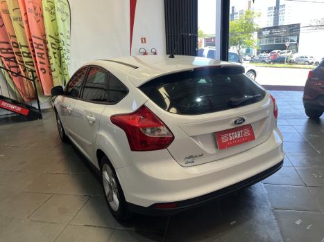 FORD Focus Hatch 1.6 16V 4P SE FLEX, Foto 6