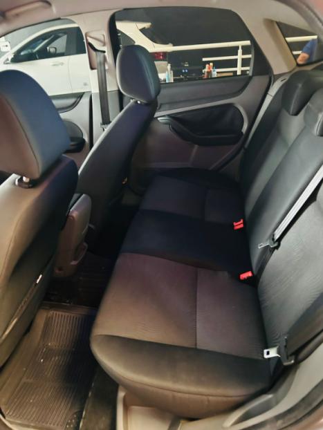 FORD Focus Hatch 2.0 16V 4P SE DIRECT, Foto 7