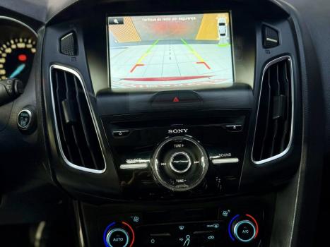 FORD Focus Hatch 2.0 16V 4P TITANIUM PLUS FLEX, Foto 14