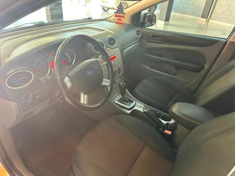 FORD Focus Hatch 2.0 16V 4P FLEX AUTOM�TICO, Foto 4