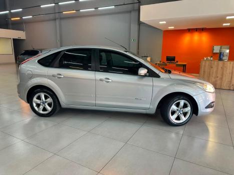 FORD Focus Hatch 2.0 16V 4P FLEX AUTOM�TICO, Foto 9