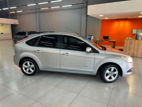 FORD Focus Hatch 2.0 16V 4P FLEX AUTOM�TICO, Foto 11