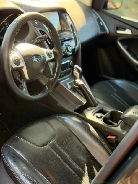FORD Focus Hatch 2.0 16V 4P TITANIUM FLEX, Foto 4