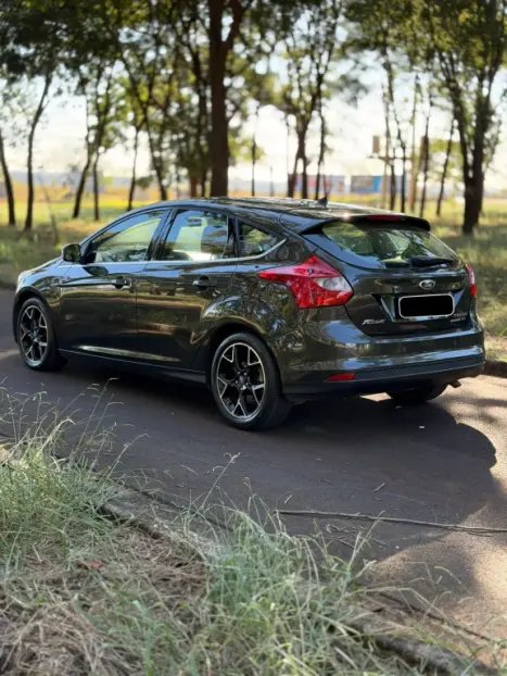FORD Focus Hatch 2.0 16V 4P TITANIUM FLEX, Foto 8