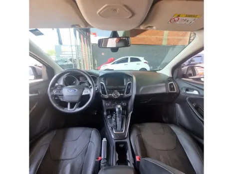 FORD Focus Sedan 2.0 16V 4P FLEX TITANIUM POWERSHIFT AUTOMÁTICO, Foto 13 FORD Focus Sedan 2.0 16V 4P FLEX TITANIUM POWERSHIFT AUTOMÁTICO, Foto 13