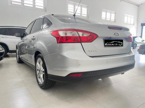 FORD Focus Sedan 2.0 16V 4P FLEX TITANIUM PLUS FASTBACK POWERSHIFT AUTOM�TICO, Foto 5