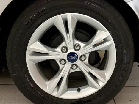 FORD Focus Sedan 2.0 16V 4P FC FLEX AUTOM�TICO, Foto 15