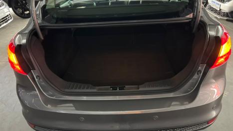 FORD Focus Sedan 2.0 16V 4P FLEX TITANIUM AUTOM�TICO, Foto 16