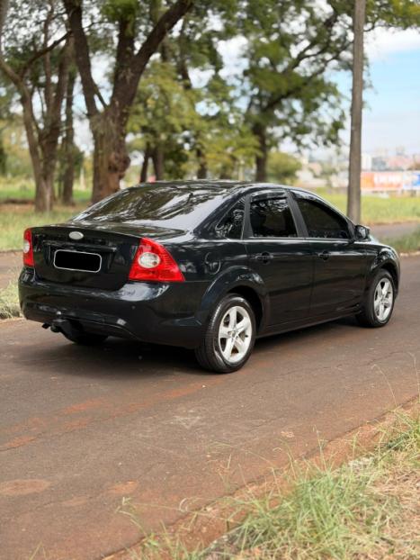 FORD Focus Sedan 2.0 16V 4P FC FLEX, Foto 3