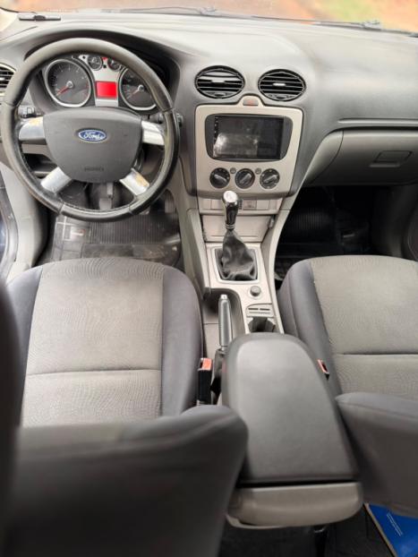 FORD Focus Sedan 2.0 16V 4P FC FLEX, Foto 2