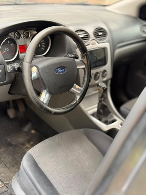 FORD Focus Sedan 2.0 16V 4P FC FLEX, Foto 9
