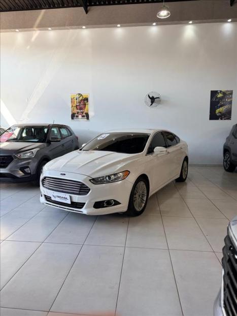 FORD Fusion 2.0 4P 16V ECOBOOST TURBO TITANIUM FWD AUTOM�TICO, Foto 3