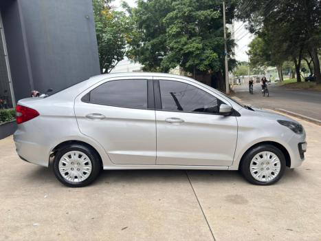 FORD Ka + Sedan 1.5 12V 4P FLEX TI-VCT SE AUTOM�TICO, Foto 6