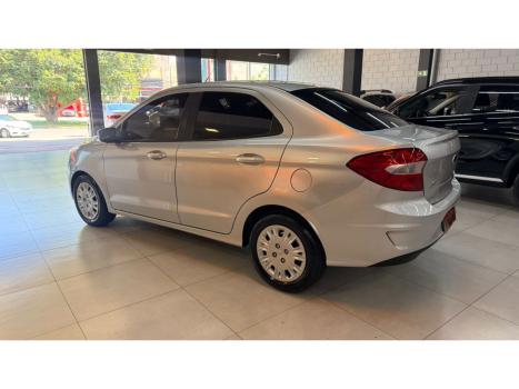 FORD Ka + Sedan 1.5 12V 4P FLEX TI-VCT SE AUTOM�TICO, Foto 4