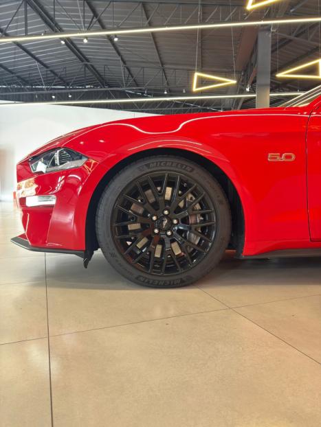 FORD Mustang 5.0 V8 32V GT COUP�, Foto 4