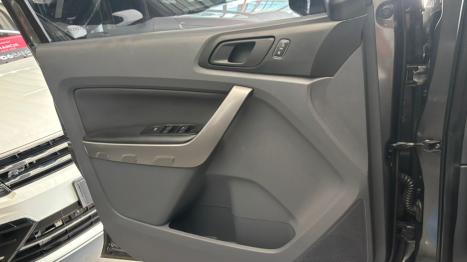 FORD Ranger 2.2 16V XLS DIESEL 4X4 CABINE DUPLA AUTOM�TICO, Foto 14