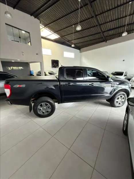 FORD Ranger 2.2 16V XLS DIESEL 4X4 CABINE DUPLA AUTOM�TICO, Foto 11
