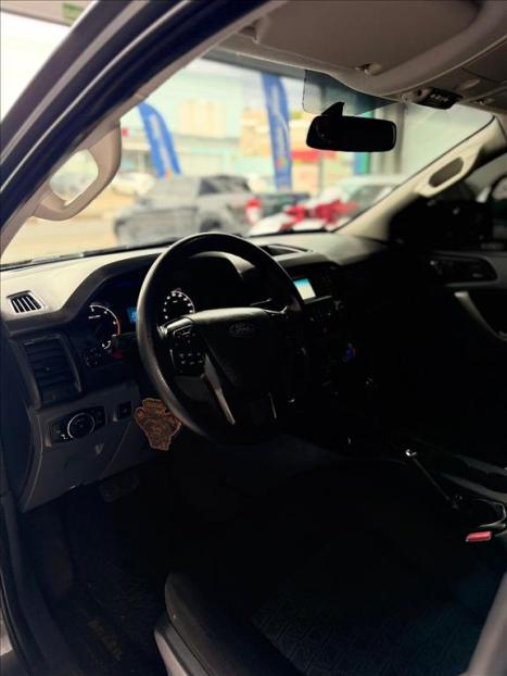 FORD Ranger 2.2 16V XLS DIESEL 4X4 CABINE DUPLA AUTOM�TICO, Foto 4
