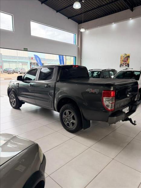 FORD Ranger 2.2 16V XLS DIESEL 4X4 CABINE DUPLA AUTOM�TICO, Foto 7