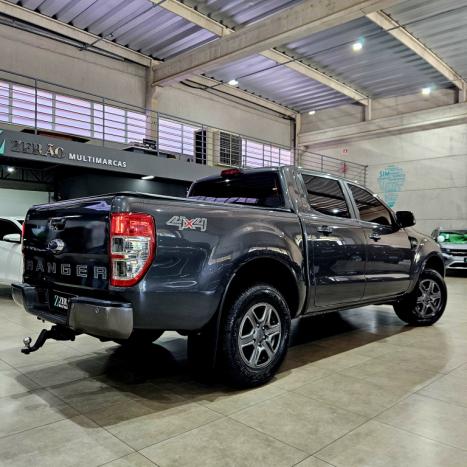 FORD Ranger 2.2 16V XLS DIESEL 4X4 CABINE DUPLA AUTOM�TICO, Foto 4
