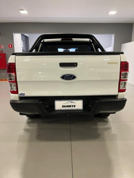 FORD Ranger 2.2 16V 4X4 XL DIESEL CABINE DUPLA, Foto 6