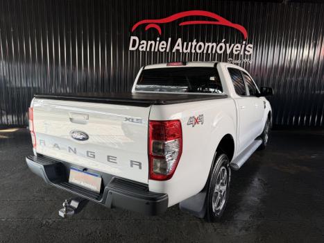 FORD Ranger 2.2 16V XLS DIESEL 4X4 CABINE DUPLA AUTOMÁTICO, Foto 6