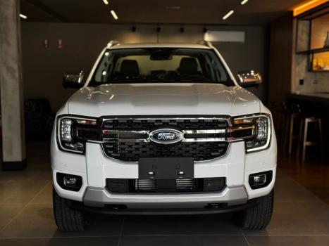 FORD Ranger 3.0 V6 4X4 LIMITED TURBO DIESEL CABINE DUPLA AUTOMTICO, Foto 3