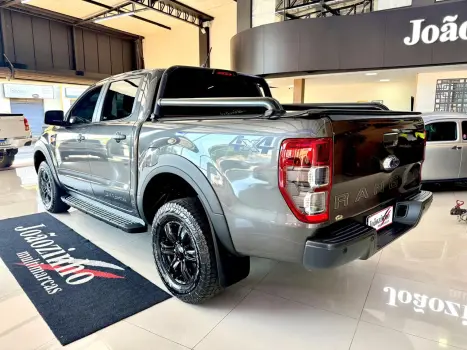 FORD Ranger 3.2 20V CABINE DUPLA 4X4 STORM TURBO DIESEL AUTOMTICO, Foto 3