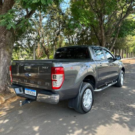 FORD Ranger 3.2 20V XLT 4X4 CABINE DUPLA TURBO DIESEL AUTOMTICO, Foto 4