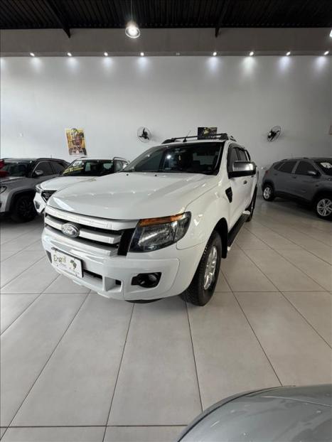 FORD Ranger 3.2 20V XLS CABINE DUPLA TURBO DIESEL, Foto 3